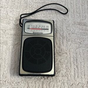 Vintage Panasonic Transistor AM-FM Radio 
Model No. RF-504